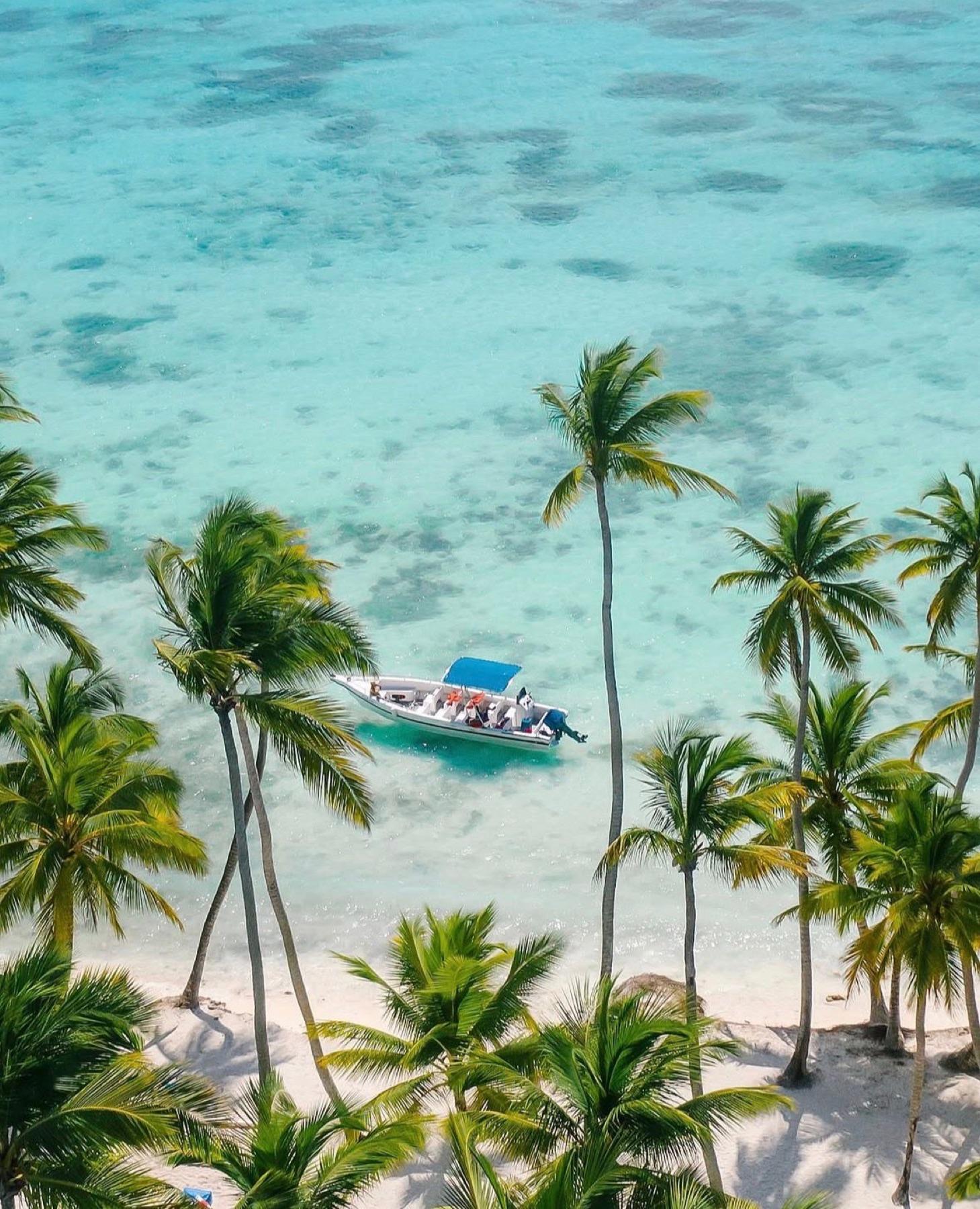 Saona All Private — Speed Boat excursion